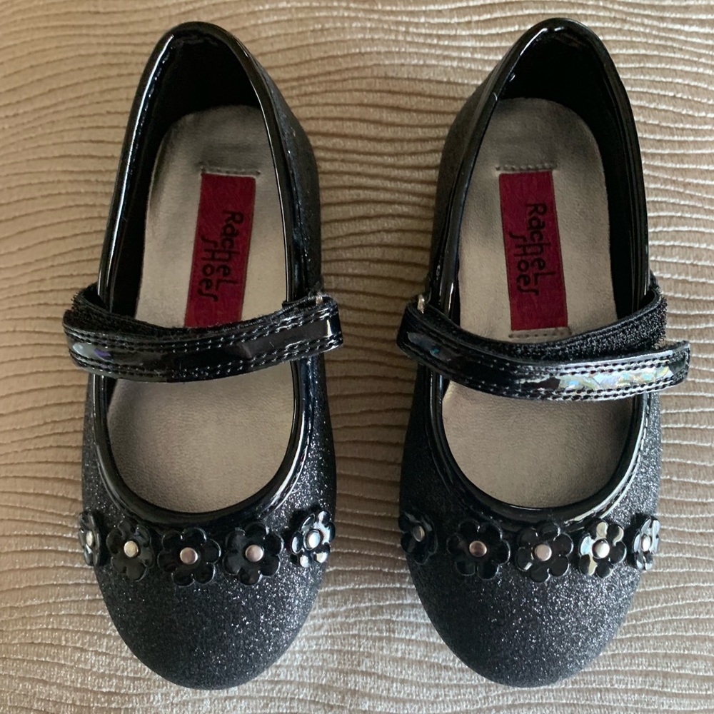 Glitter dress shoes